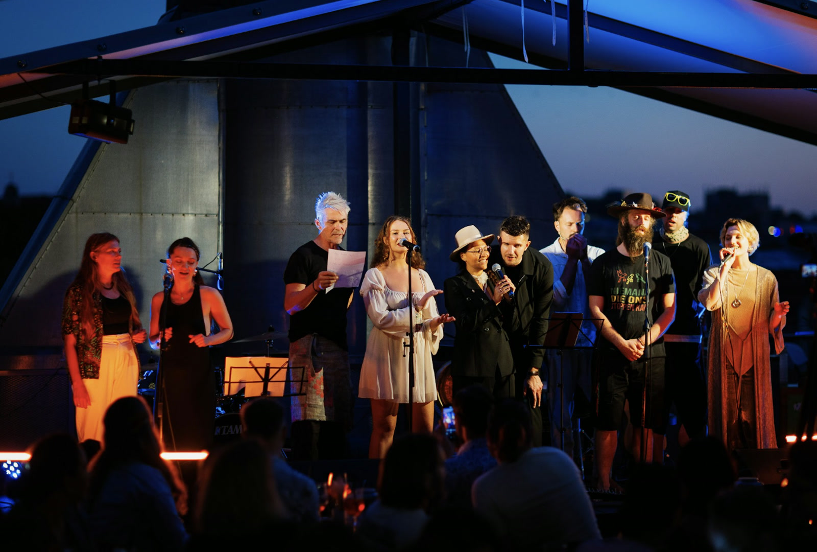 Musicians on stage at Perfaratar Music Lab