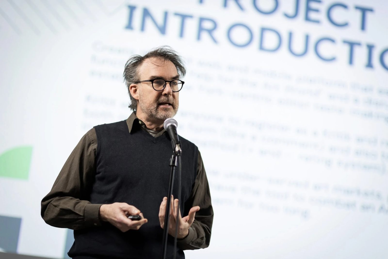 Speaker presenting a project introduction at CreateCulture Lab